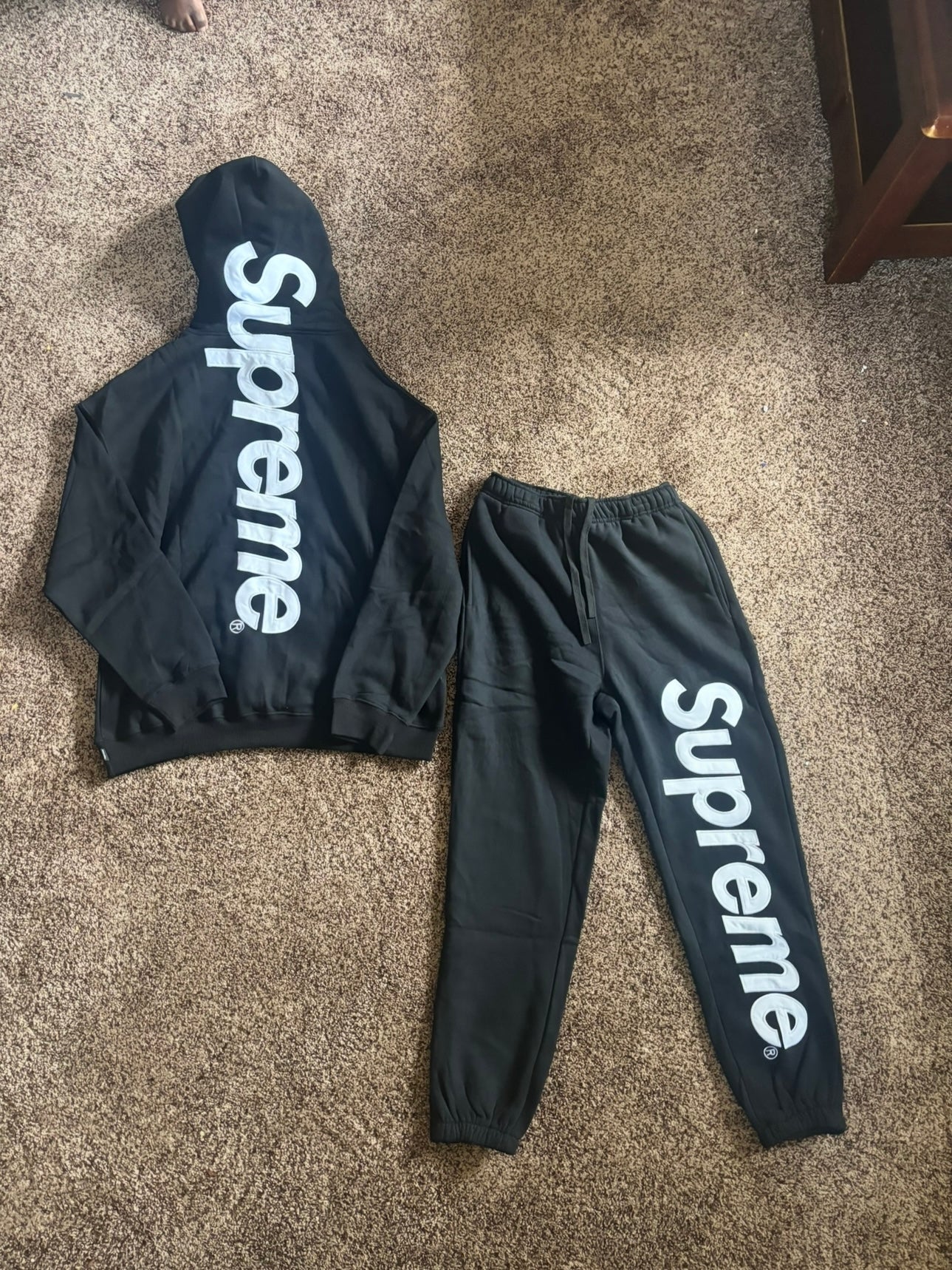 Full Black Supreme Set